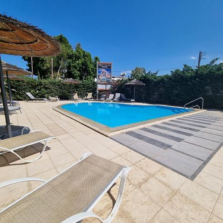 Shades Of Blue Apartment Larnaca Exterior photo