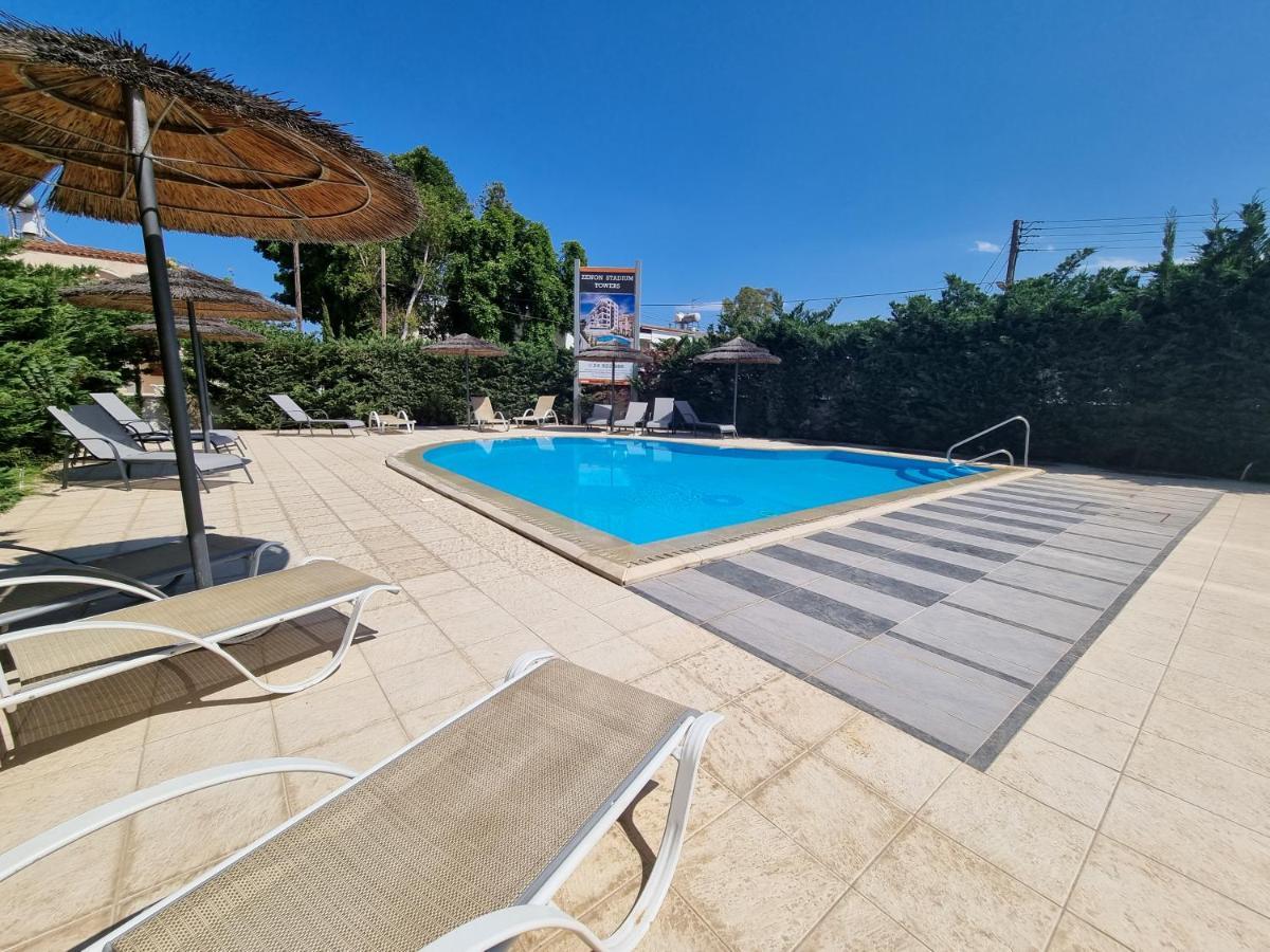 Shades Of Blue Apartment Larnaca Exterior photo